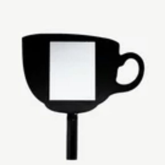 Revolution Beauty X Friends The Television Series Mirror - Picture 4 of 6